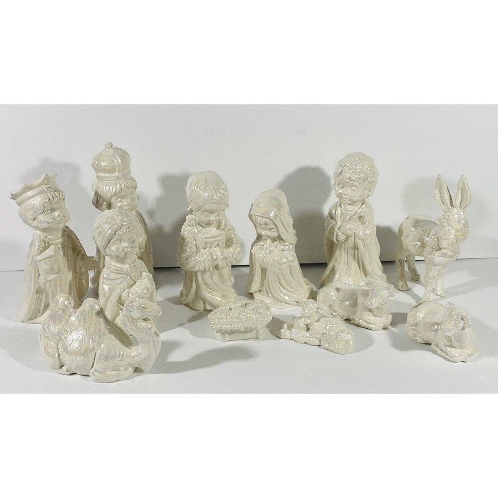 Vintage Arnel Nativity Set Glazed Ceramic Iridescent White Christmas Crèch ‘75